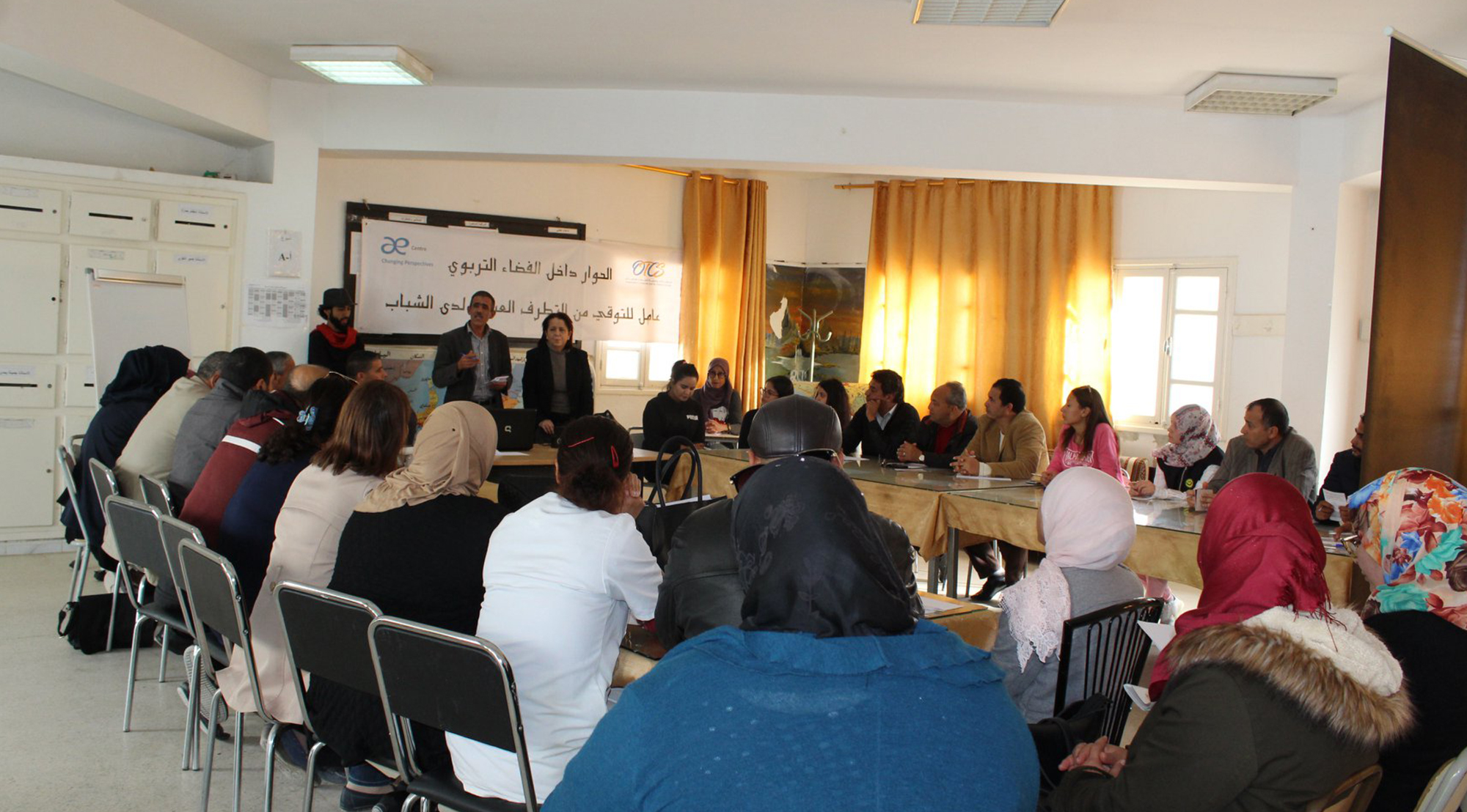Dialog im Bildungsraum in Sidi Hassine, Tunesien